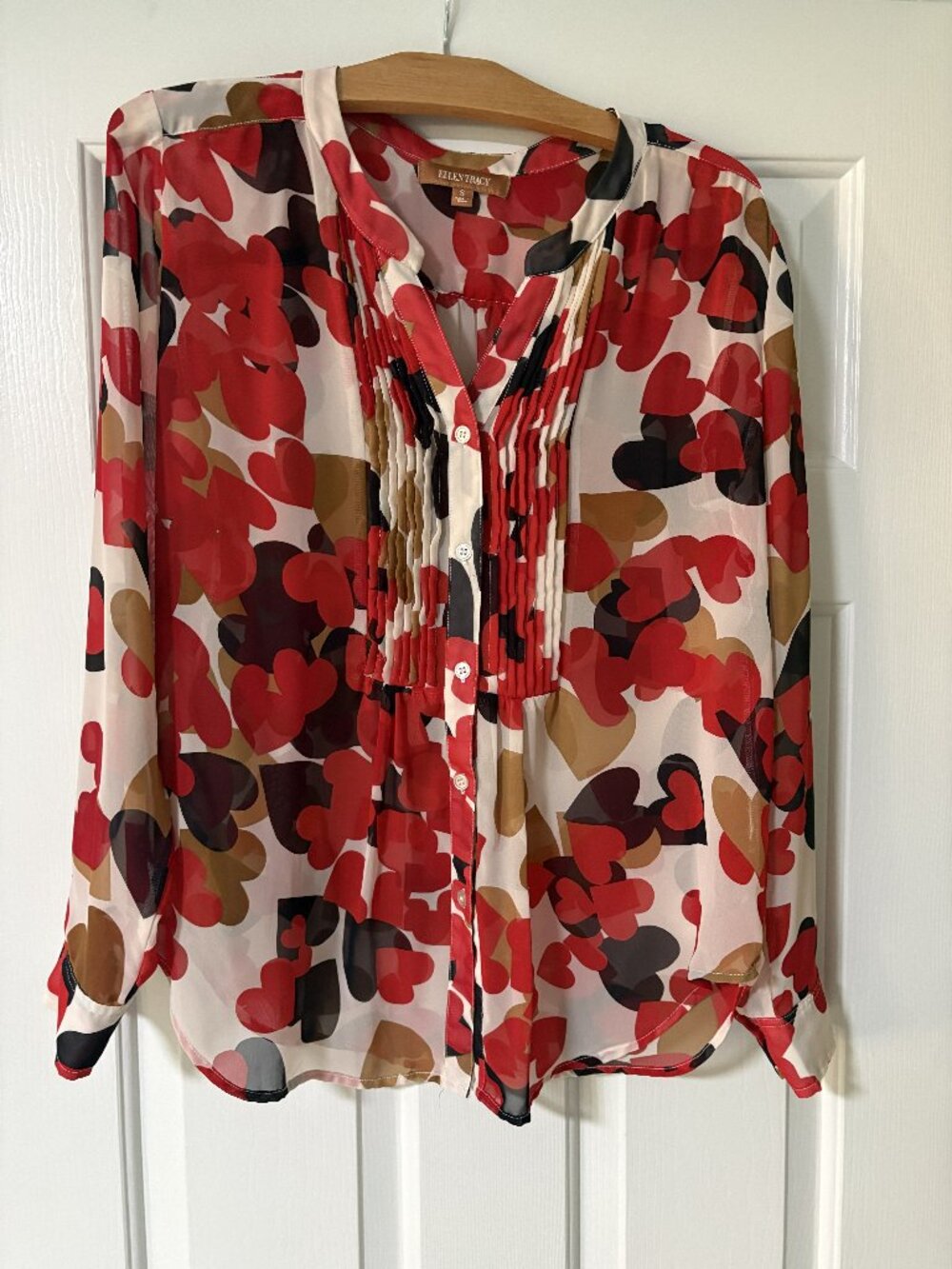 Ellen Tracy red, blue and brown heart print blouse, size 8